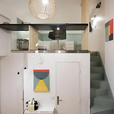 Апартаменты Le Duplex D'andre - Un Ecrin Cosy Et Design Pour 2 Лион