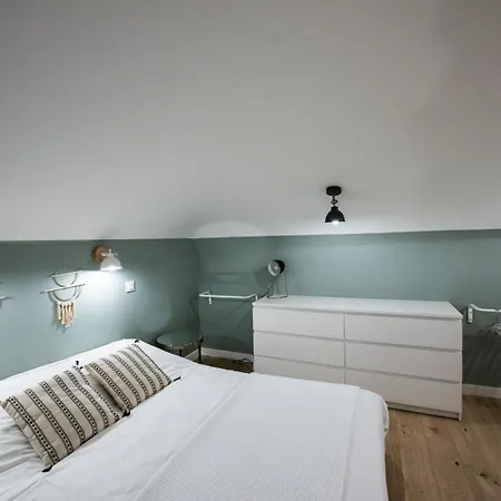 Le Duplex D'andre - Un Ecrin Cosy Et Design Pour 2 Лион
