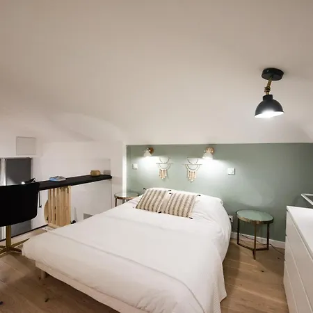 Апартаменты Le Duplex D'andre - Un Ecrin Cosy Et Design Pour 2 *