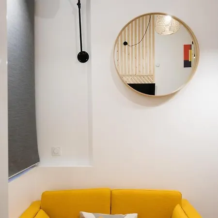 Апартаменты Le Duplex D'andre - Un Ecrin Cosy Et Design Pour 2 Лион