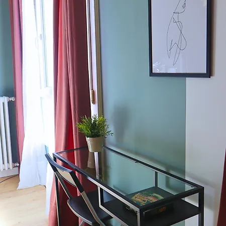 Apartamento Spacieux Et Intimiste 8 Avec Parking Fibre Tram T4 Lyon