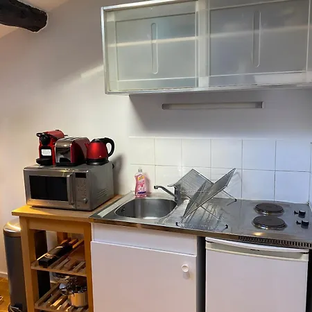Apartamento Lovely In The 9th Arrondissement Near The Quays *