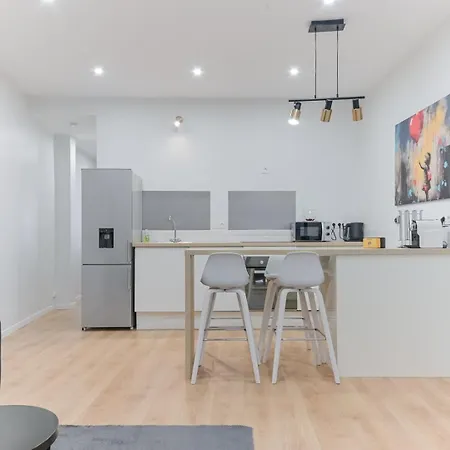 Guestready - Old Retreat Steps From The Metro