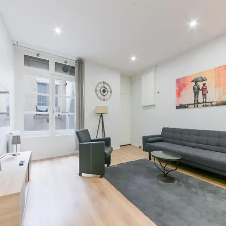 Guestready - Old Retreat Steps From The Metro * Lyon