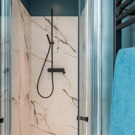 Le Cedre Du Liban -urban Chic House In The