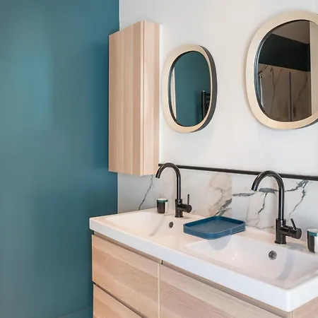 Villa Le Cedre Du Liban -urban Chic House In The Lyon
