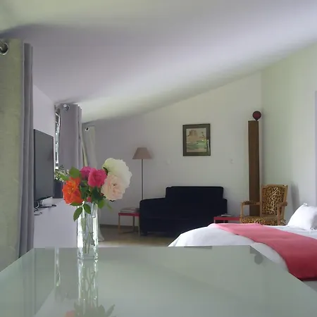 Bed & Breakfast Le Jardin De Beauvoir Lyon