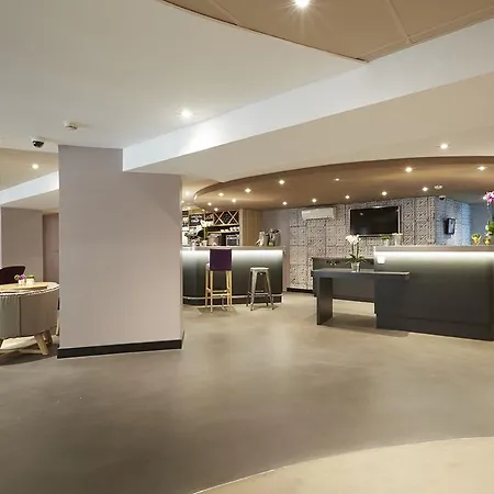 Campanile Centre - Berges Du Rhone Ξενοδοχείο 3*