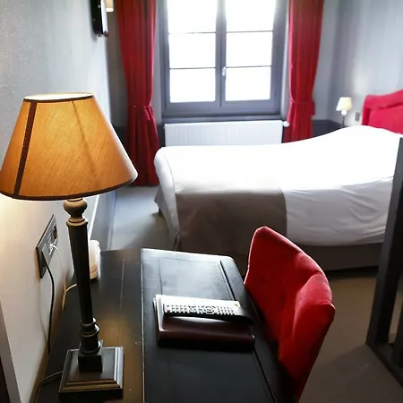 Alexandra Hotel 4*