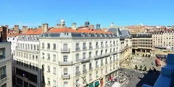 Ambiance - Lyonnais * Лион