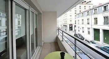 Ambiance - Part Dieu Apartment