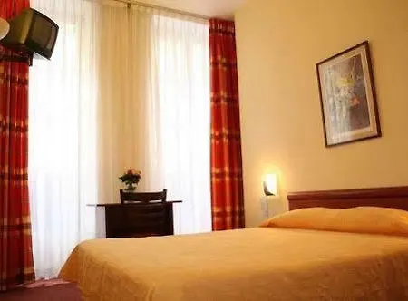 Elysee Hotel 2*