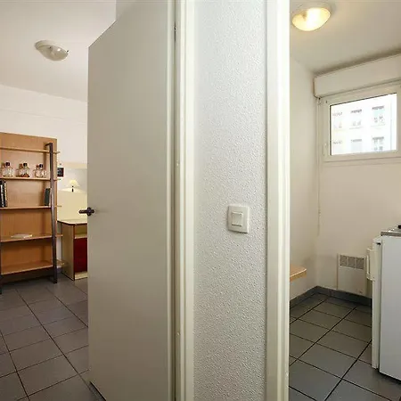 Апарт-отель Appart'city Classic Part Dieu Garibaldi 2*