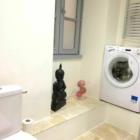 La Maison Debourg Apartment