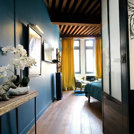 Troisieme Secret Appartement