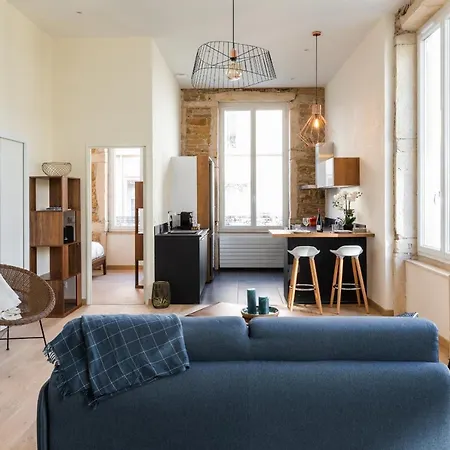 Dify Lumiere - Massena Apartment *